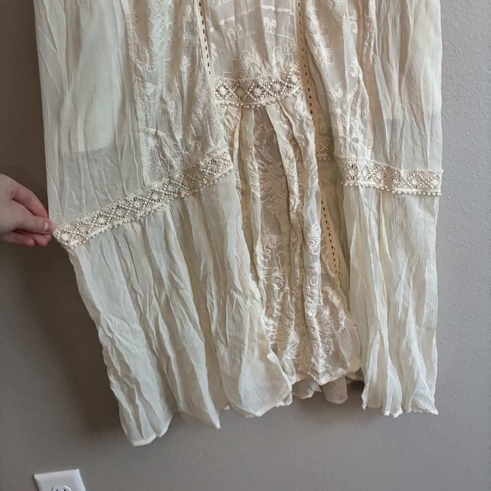 Cream lace crochet boho maxi dress - Picture 3 of 7